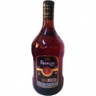 RON MEDELLIN GARRAFA 3 AÑOS